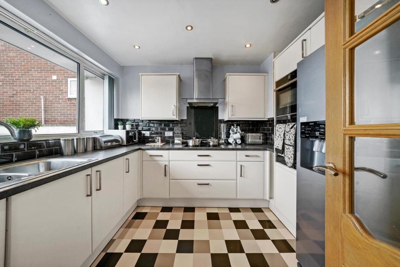Villa The Exquisite Warwick Abode - Parking - Garden Leek Wootton Exterior foto
